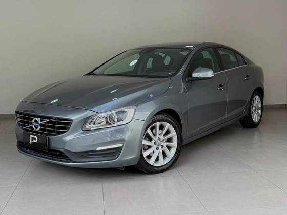 VOLVO S60 2.0 T5 KINETIC 16V TURBO GASOLINA 4P AUTOMÁTICO VOLVO S60 2.0 T5 KINETIC 16V TURBO GASOLINA 4P AUTOMÁTICO